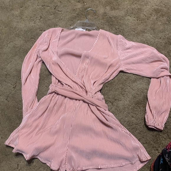 Romper - Picture 3 of 4